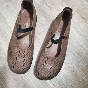 Arcopedico Mary Jane Flats, Size 41 Eur, 10M US
